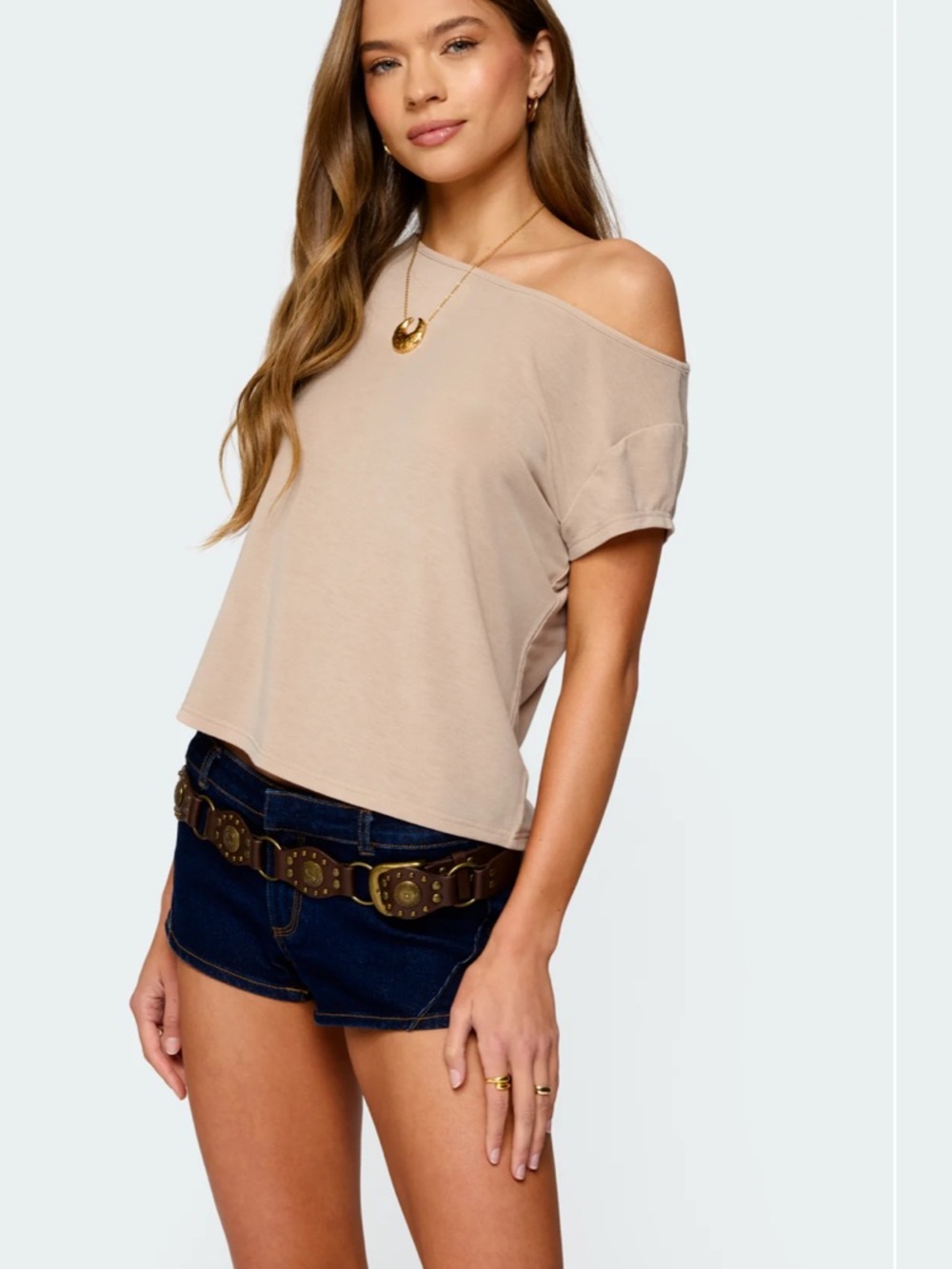 Edikted Anabella One-Shoulder Short Sleeve Top
